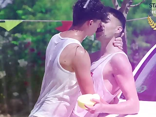 STAXUS ::  We washed my car and my friend couldn't keep it together. Awesome day of divertissement