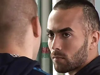 Jordan Fox fucks enduring Fostter Riviera on sneakers